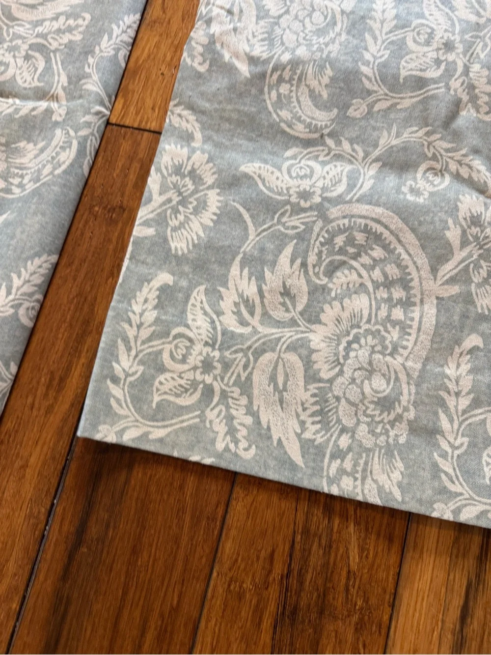 Set Pottery Barn Alessandra Scroll Drapes 50 x 84 Sage Green Pair Lined Blackout